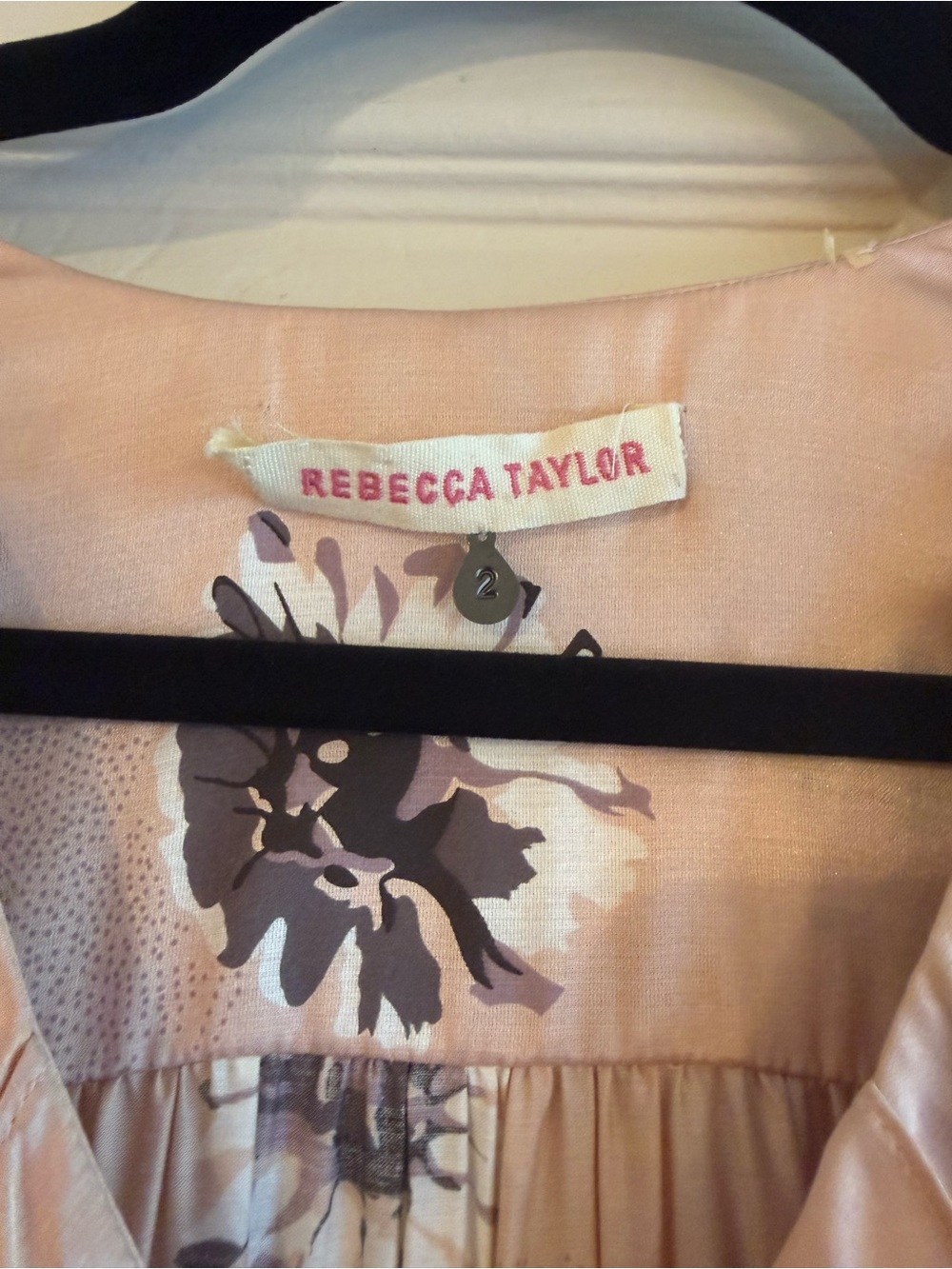 Rebecca Taylor Blush Silk Blend Floral Blouse | Ruffle V-Neck | Romantic Office - Picture 4 of 16